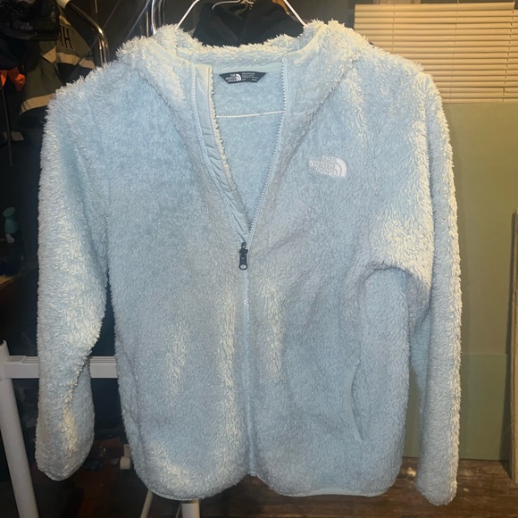 Girls NorthFace furry jacket. Girls size 14–16. Baby blue very soft - Picture 3 of 5